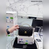 Кожа теленка с узором «икра» «Chanel с буквой на ручке, сумка для удачи» Кожа те