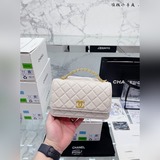 Высококачественная кожа ягненка. «Chanel с буквой на ручке, сумка для денег». В 