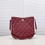 chanel Chanel 22b ретро-сумка в стиле хиппи с ромбовидным узором, черно-золотая,