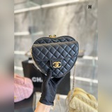 Это, пожалуй, самая выгодная новая сумка в истории Chanel! Я тщательно проанализ