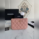 Кошелек Chanel поступил в продажу в оригинальном качестве! Артикул a82365. Высок