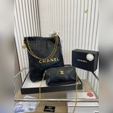 Сумка Chanel с монетником в комплекте. Chanel действительно очень красивая. Выгл