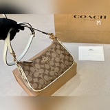 Складная коробка, размер： 24*15 см. Новая модель сумки Coach в форме полумесяца.