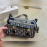 Складная сумка Dior camp в стиле почтальона, непринужденная и изысканная, очень 