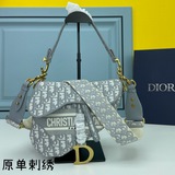 (в комплекте с коробкой) 【Dior saddle】 Большой размер： 25,5 x 20 x 6.