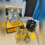 Складная коробка, сумка Fendi, обязательно приобретите! Цвет действительно прекр