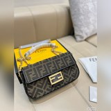 Складная коробка, король багетов Fendi, сумка-багет, Fendi остается лидером! Под
