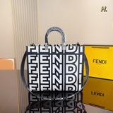 Fendi 22 новая сумка-тоут ff, рекомендуем всем. Fendi очень практична и универса