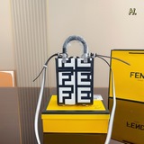 Сумка FENDI Tote Bag ◎ i fendi peekaboo x-Tote.