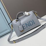 Fendi by the way Бостонская сумка, изготовлена из итальянской кожи, с лаконичным