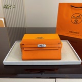 Подарочная упаковка  Hermes Kelly    Этот переделанный кошелек.