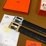 Бренд： Hermes. Стальная застежка. Двусторонняя кожа верхнего слоя, продается в с