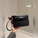 Новая коллекция Hermès на осень-зима 2023 года уже в продаже. В последнее время 