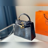 Новая модель Hermès из кожи крокодила / сумка Kelly с крокодиловым узором, высок