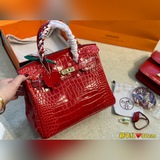Сезон сумок Hermes Platinum Bag наступил. Модель bk30 с золотой застежкой, ориги
