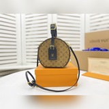 Оригинальная сумка PETITE BOITE CHAPEAU M43510 43514, модель с круглым верхом.