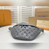 m46108 Серый тисненый m44336 Новый поясной чехол Discovery с монограммой.