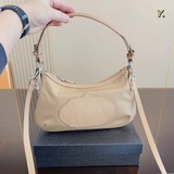 Подарочная упаковка. Сумка Prada под мышку. Идеально подходит к любому наряду. Г