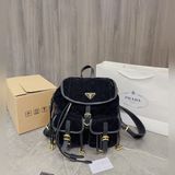 Prada / Прада 22 Новая модель высококачественной сумки-рюкзака с логотипом и ори