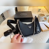(Подарочная упаковка) Новая модель сумки Prada Hobo 3 в 1, которая стала популяр