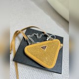 В комплекте с коробкой. Двухслойная мини-сумка Prada, многофункциональная, можно
