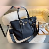 Prada prada подержанная сумка-парашют через плечо, оригинальная, высокое качеств