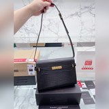 Оригинальный полноразмерный кожаный чехол с крокодиловым узором. Очень популярны