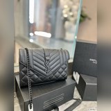 Складная коробка Saint Laurent Популярная модель College — это сумка в стиле пос