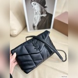 Складная коробка для самолета YSL Saint Laurent Cloud Bag. Очень стильный внешни