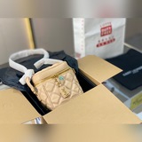 YSL 80‘S’ Vanity косметичка Saint Laurent Vanity косметичка Это наша новинка это