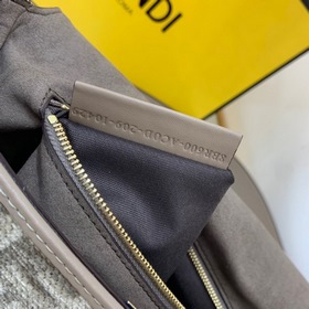Средний багет из шенилла с классическим золотисто-серо-голубым уз