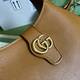 GG «Gucci Stories» i серия была представлена в историческом замке
