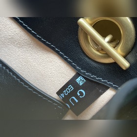 【Оригинальная кожа】 Артикул： 696123 Серия мини-сумок из стеганой 