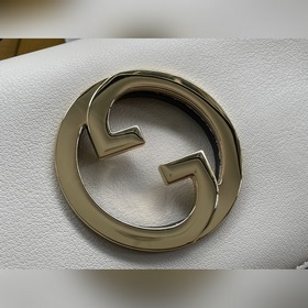 【Оригинальная кожа】 Артикул： 698643 Новая коллекция модной одежды