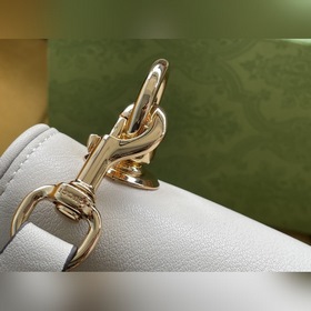 【Оригинальная кожа】 Артикул： 698643 Новая коллекция модной одежды