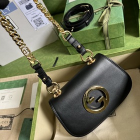 Новая коллекция GG «Gucci Love March» включает в себя избранные э