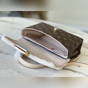 Артикул： M46318 Эта сумка BB из коллекции отличается привлекатель