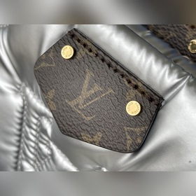 Артикул： M21057 Серебристый / Синий Сумка изготовлена из перераб