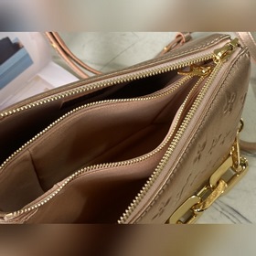 Артикул： M57654 Эта сумка BB из мягкой кожи с тиснением Monogram 