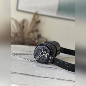 Артикул： M57835 Черная сумка с крокодиловым узором. Сумка изготов
