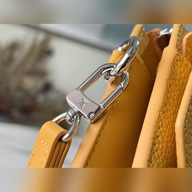 Артикул： M69831 Желтый Новый длинный кошелек современным лаконичн
