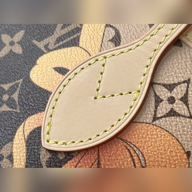 Артикул： M40995 NEVERFULL средняя сумка с шелкографией виде щенка