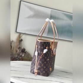 Артикул： M40995 NEVERFULL средняя сумка с шелкографией виде щенка