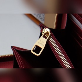 Кошелек Zippy с застежкой-молнией Артикул： M60571 &nbsp; Клас