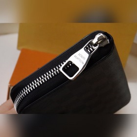 Модель №： M63095 Этот мужской вертикальный кошелек на молниизгото