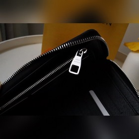 Модель №： M63095 Этот мужской вертикальный кошелек на молниизгото