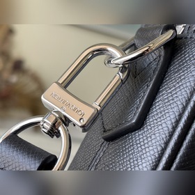 Артикул： M33412 Деловая сумка из кожи с тиснением Taga, с четким
