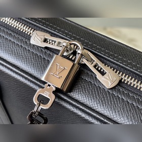 Артикул： M33412 Деловая сумка из кожи с тиснением Taga, с четким