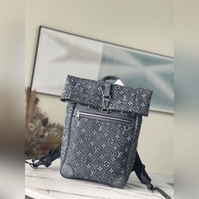 Артикул： M21359. Рюкзак с тиснением и принтом, создающий эффект в