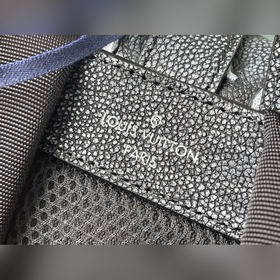 Артикул： M21359. Рюкзак с тиснением и принтом, создающий эффект в
